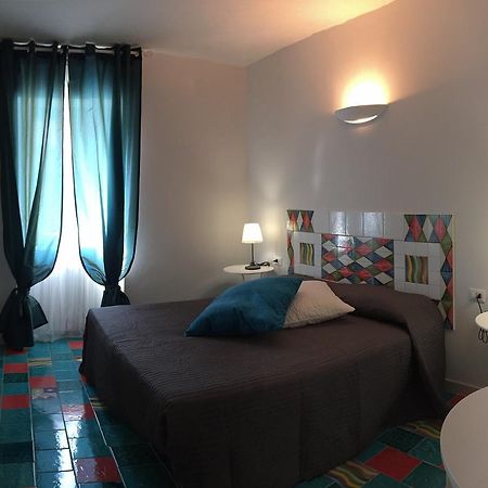 리오네로 불투레 Via Roma 205 B&B 외부 사진