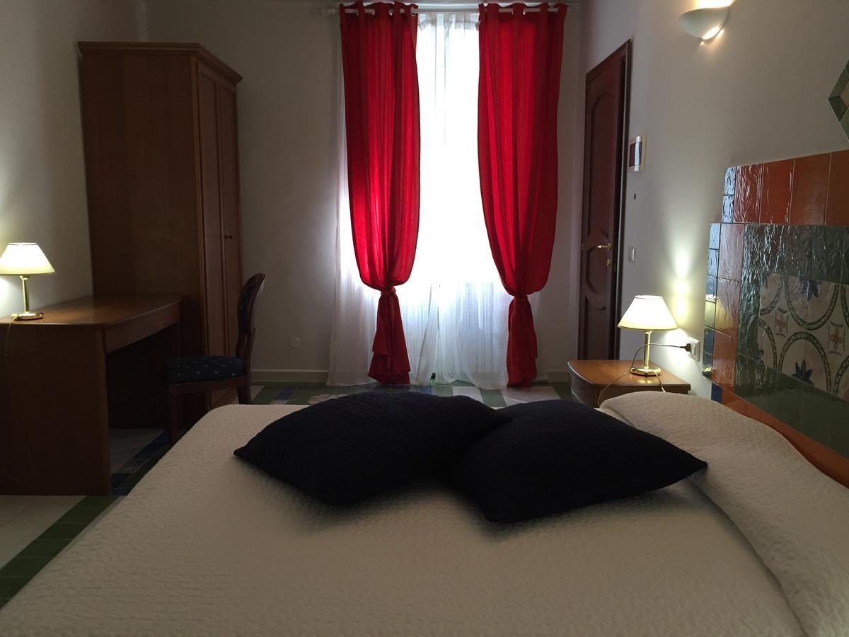 리오네로 불투레 Via Roma 205 B&B 외부 사진