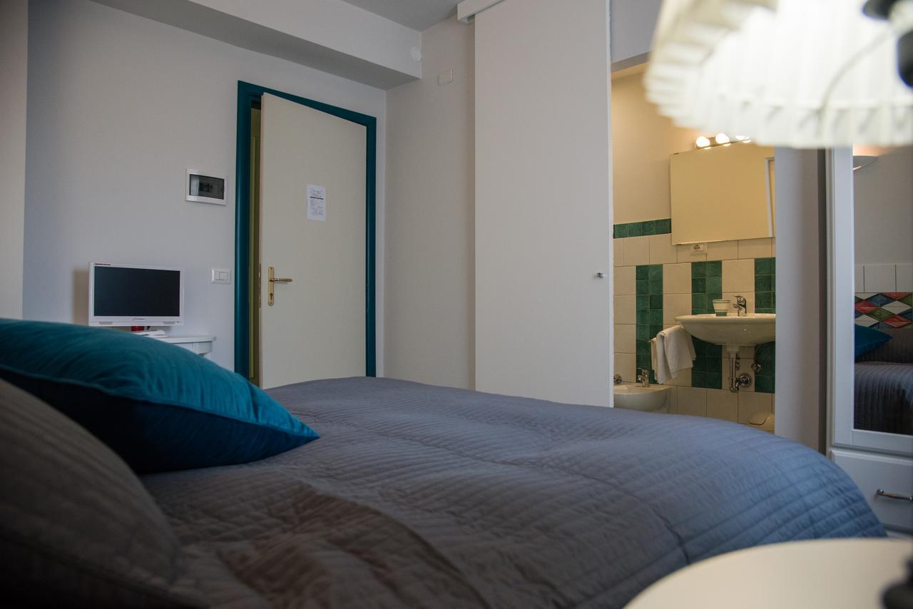 리오네로 불투레 Via Roma 205 B&B 외부 사진